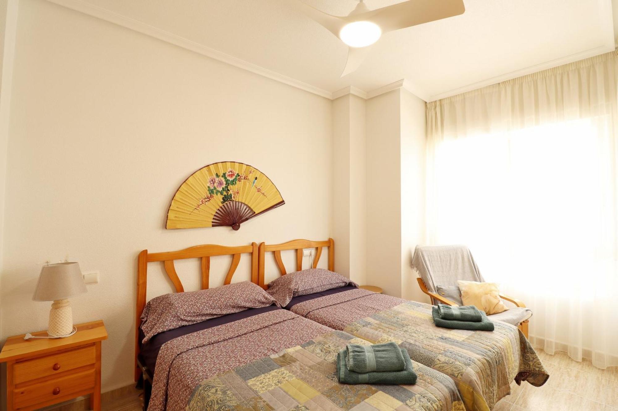 Apartament Ricardo La Mata Torrevieja Exterior photo